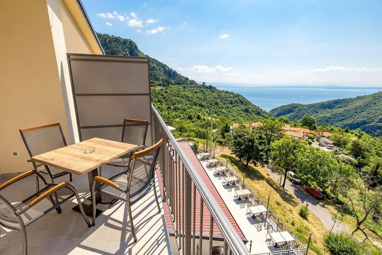 Pansion Villa Betina Lovran 4*,